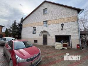 Дом 366м&sup2;, 3-этажный, участок 14 сот.  