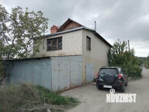 Дом 152м², 3-этажный, участок 3 сот.  