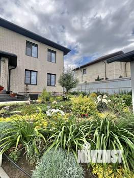 Коттедж 270м², 2-этажный, участок 10 сот.  