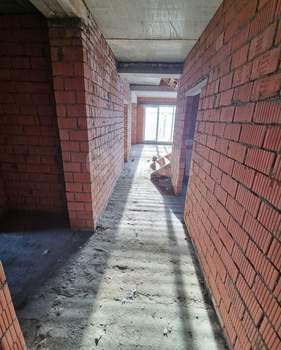 Дом 205м&sup2;, 3-этажный, участок 12 сот.  