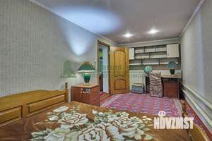 Коттедж 311м², 4-этажный, участок 7 сот.  