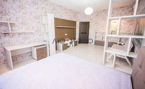 Дом 223м&sup2;, 2-этажный, участок 6 сот.  