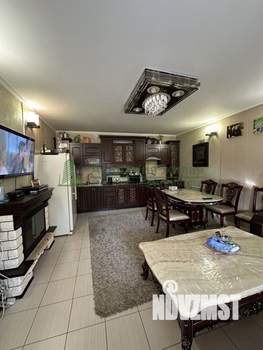 Коттедж 530м², 3-этажный, участок 13 сот.  