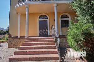 Дом 368м&sup2;, 2-этажный, участок 17 сот.  