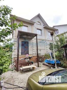 Дом 200м&sup2;, 3-этажный, участок 6 сот.  