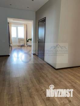 Коттедж 374м², 2-этажный, участок 15 сот.  