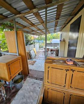 Дом 30м², 2-этажный, участок 6 сот.  