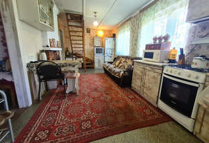 Дом 50м², 2-этажный, участок 6 сот.  
