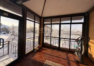 Дом 272м&sup2;, 2-этажный, участок 10 сот.  