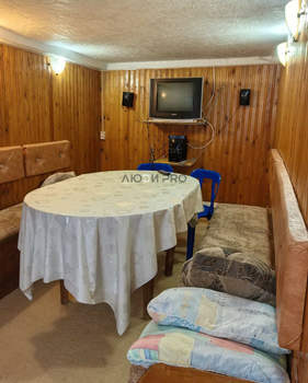 Дом 69м&sup2;, 3-этажный, участок 3 сот.  