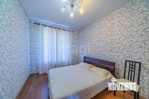 Дом 184м&sup2;, 3-этажный, участок 4 сот.  