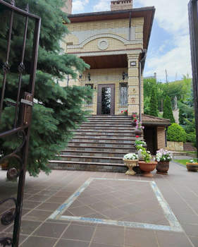 Дом 341м², 2-этажный, участок 11 сот.  