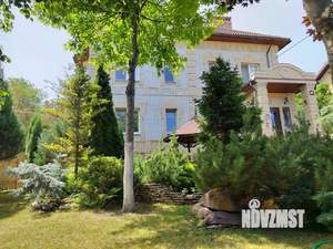 Коттедж 341м&sup2;, 2-этажный, участок 11 сот.  