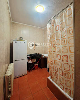 Дом 295м&sup2;, 4-этажный, участок 2 сот.  