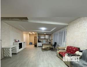 Дом 180м², 2-этажный, участок 8 сот.  