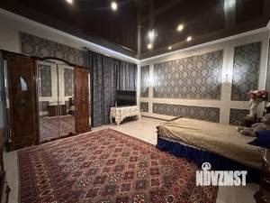 Дом 450м&sup2;, 2-этажный, участок 6 сот.  