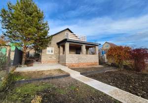 Дом 82м², 2-этажный, участок 5 сот.  