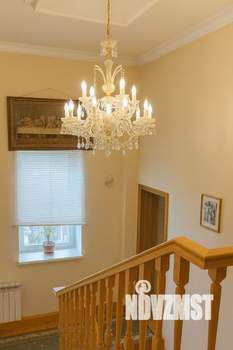 Дом 321м², 3-этажный, участок 13 сот.  