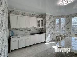 Дом 220м², 2-этажный, участок 6 сот.  