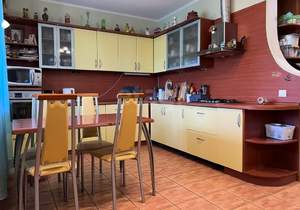Дом 450м², 2-этажный, участок 20 сот.  