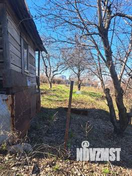 Дом 15м&sup2;, 2-этажный, участок 15 сот.  