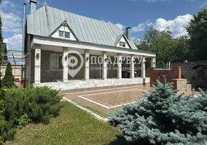 Дом 300м², 2-этажный, участок 11 сот.  