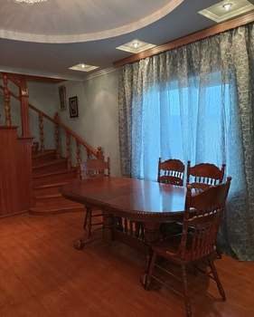 Дом 190м², 3-этажный, участок 9 сот.  