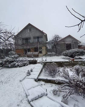 Дом 69м&sup2;, 3-этажный, участок 3 сот.  