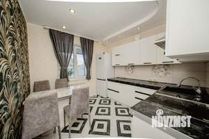 Дом 180м², 2-этажный, участок 8 сот.  