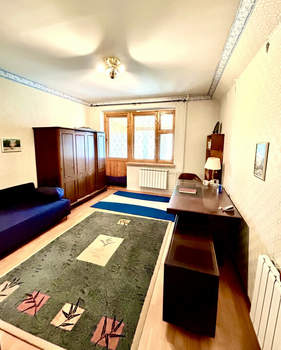 Дом 250м², 3-этажный, участок 10 сот.  