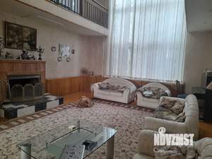 Коттедж 476м&sup2;, 3-этажный, участок 25 сот.  