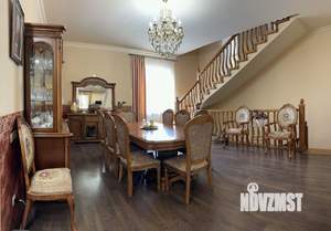 Коттедж 492м&sup2;, 3-этажный, участок 9 сот.  