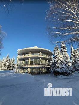 Коттедж 521м&sup2;, 3-этажный, участок 20 сот.  