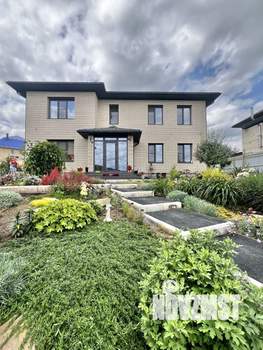 Коттедж 270м², 2-этажный, участок 10 сот.  