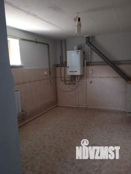 Дом 144м&sup2;, 3-этажный, участок 5 сот.  