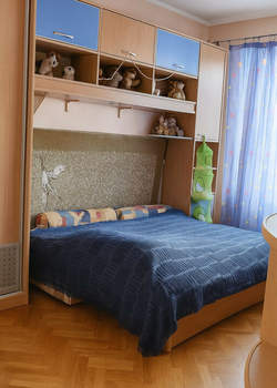 Дом 321м², 3-этажный, участок 13 сот.  