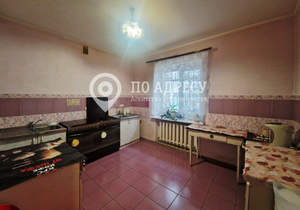 Дом 295м&sup2;, 4-этажный, участок 2 сот.  