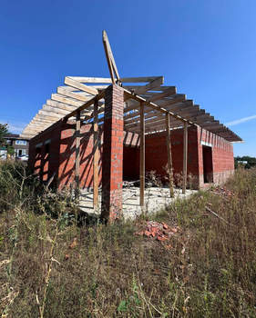 Дом 180м&sup2;, 1-этажный, участок 8 сот.  