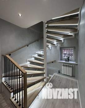 Дом 326м², 3-этажный, участок 10 сот.  