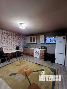 Дом 80м&sup2;, 2-этажный, участок 5 сот.  