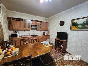 Коттедж 180м², 2-этажный, участок 20 сот.  