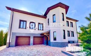 Дом 450м², 3-этажный, участок 15 сот.  