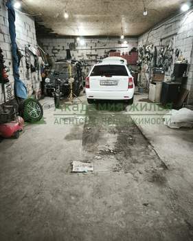 Дом 142м&sup2;, 2-этажный, участок 10 сот.  