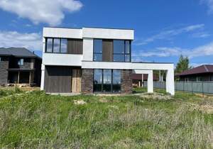 Дом 165м², 2-этажный, участок 10 сот.  