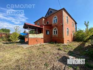 Дом 491м², 3-этажный, участок 10 сот.  