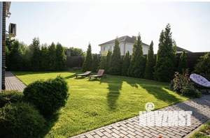 Коттедж 250м&sup2;, 2-этажный, участок 9 сот.  