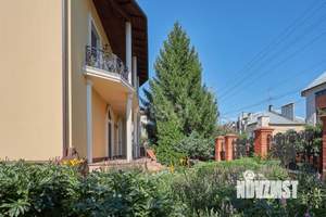 Дом 368м&sup2;, 2-этажный, участок 17 сот.  