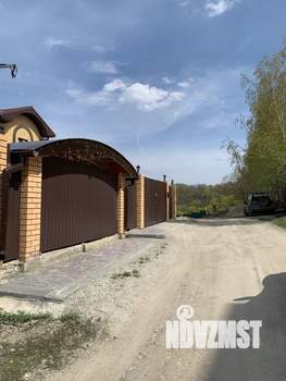 Коттедж 400м&sup2;, 3-этажный, участок 10 сот.  