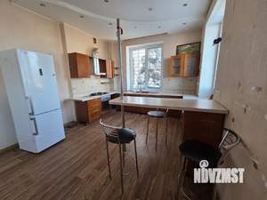 Коттедж 360м&sup2;, 2-этажный, участок 10 сот.  