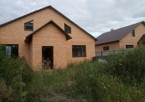 Дом 180м&sup2;, 2-этажный, участок 5 сот.  